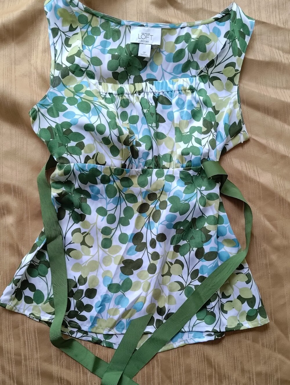 LOFT Green Multi-Leaf Print Tie-Waist Size 0 Petite